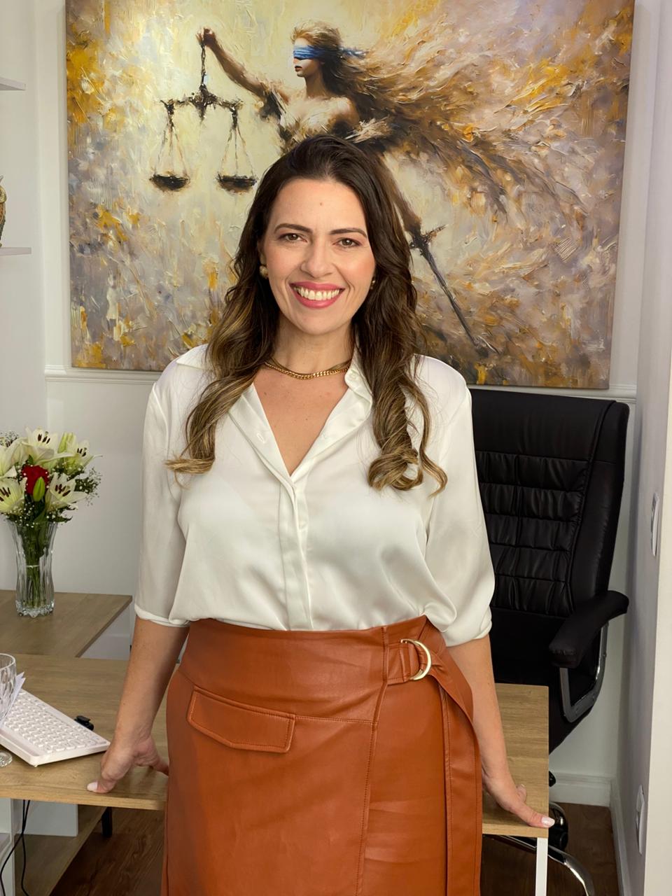 Adriana Prates em atendimento consultivo
